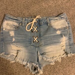 Trendy lace up jean shorts!